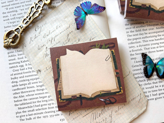 The Creeping Moon - Sticky Notes - Botanist's Book