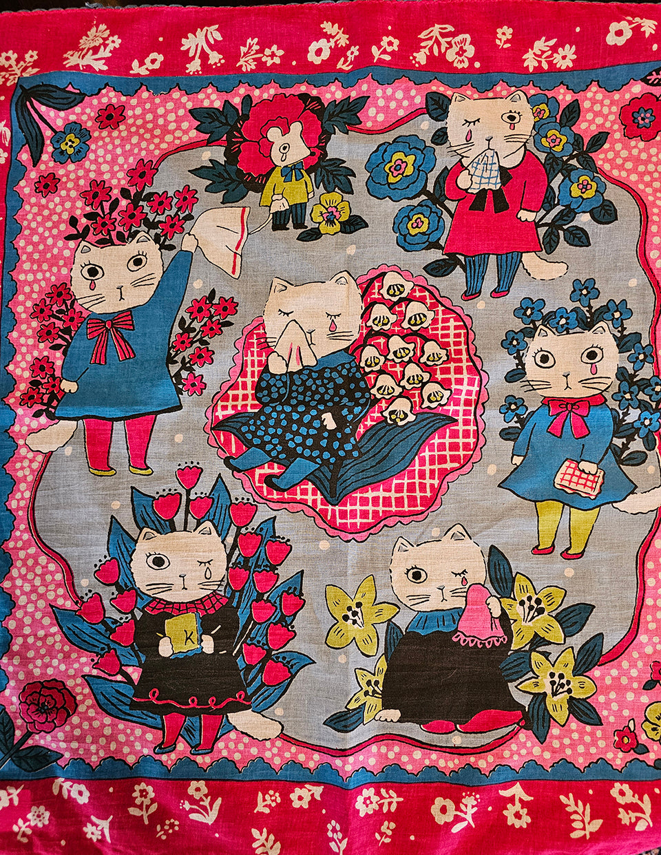 Yumi Kitagishi - Teary Cat Bandana - Pink