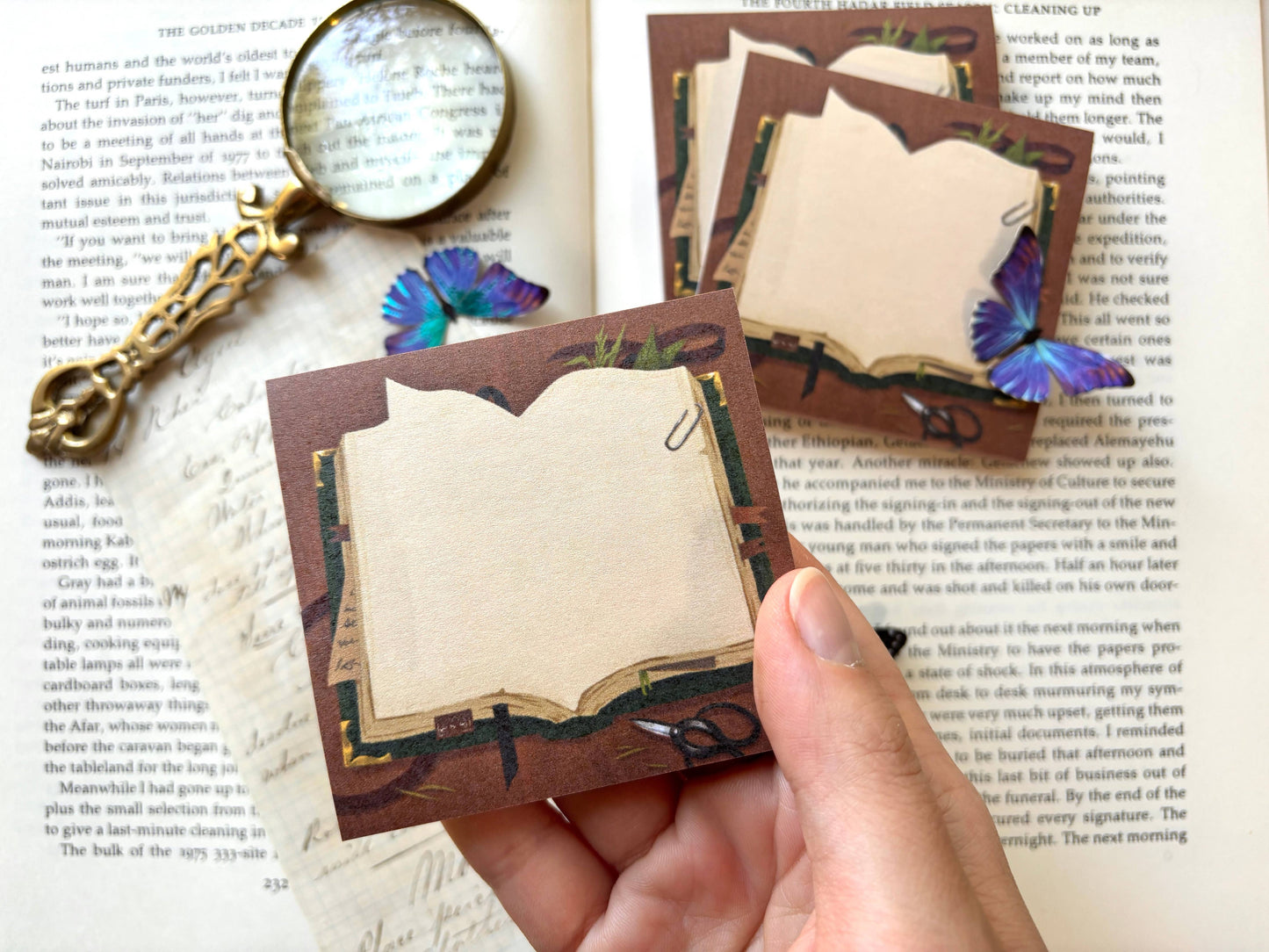 The Creeping Moon - Sticky Notes - Botanist's Book