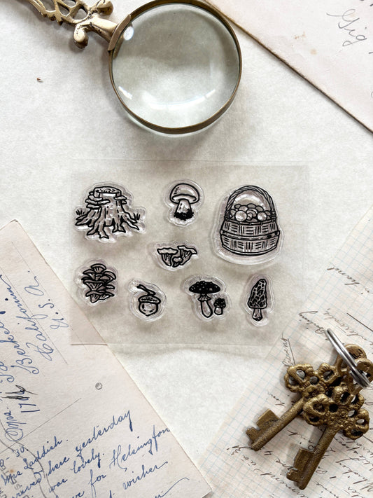 The Creeping Moon - Clear Stamp Set - Foraging