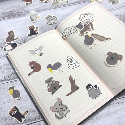 SEAL-DO Shinzi Katoh - Banana Paper Flake Stickers - Endangered Species - White Owl