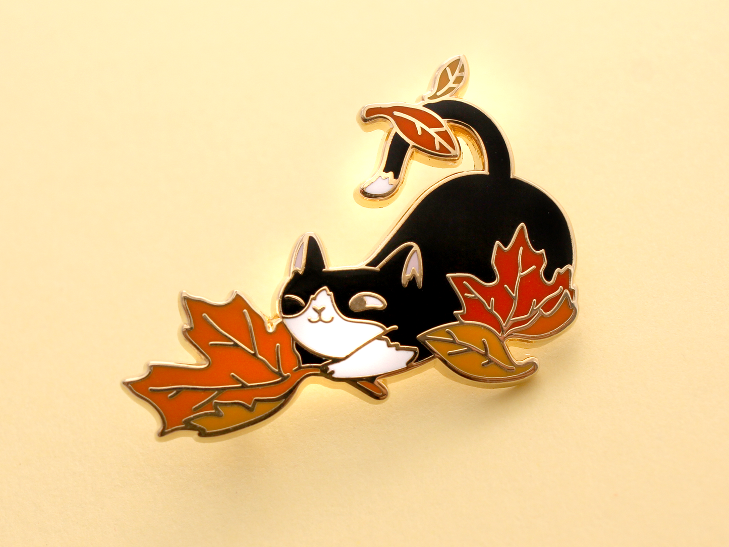 Shoal - Enamel Pin - Loki Cat - Fall Foliage